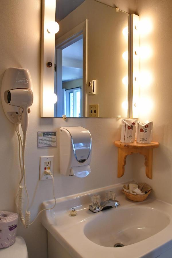 Auberge Beausejour Les Éboulements エクステリア 写真